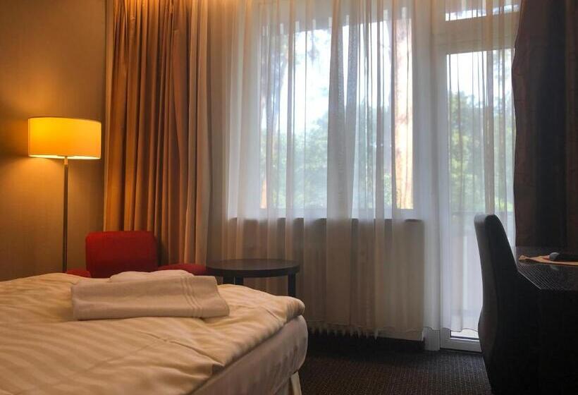 Номер Стандарт Индивидуальный, Wald