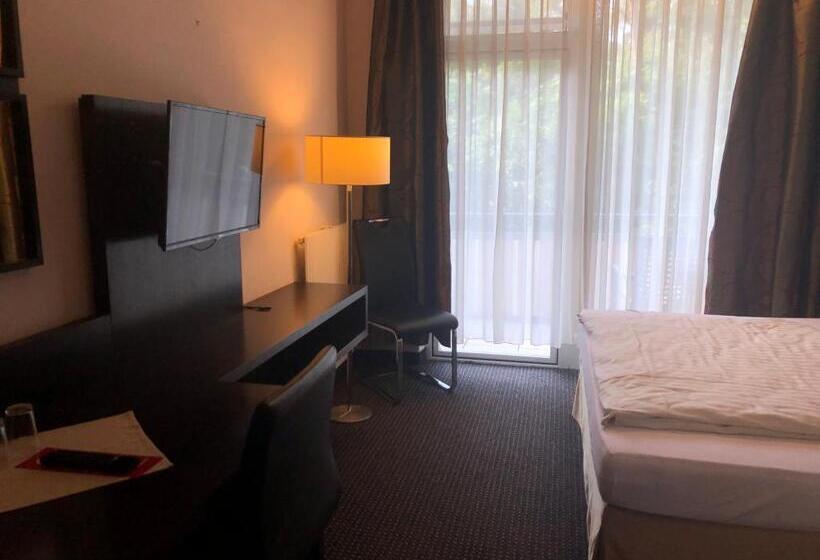 Номер Deluxe, Wald