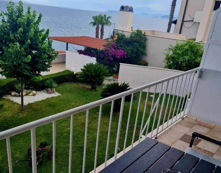 海の見えるスタンダードスタジオ, Beach Villa Bozikovic