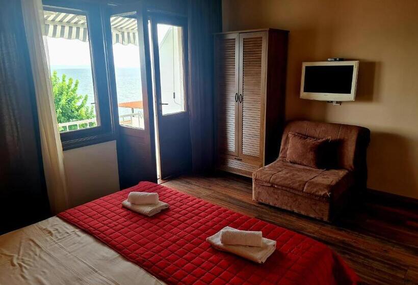 סטודיו סטנדרטי נוף לים, Beach Villa Bozikovic