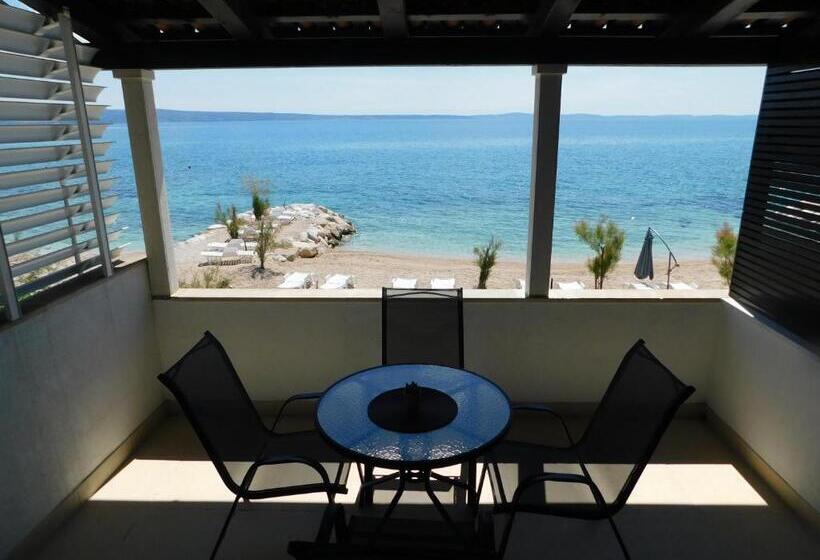 סטודיו דלוקס, Beach Villa Bozikovic
