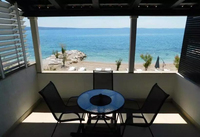 デラックススタジオ, Beach Villa Bozikovic