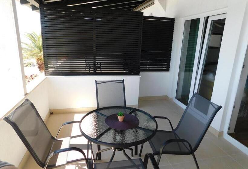 إستوديو ديلوكس, Beach Villa Bozikovic