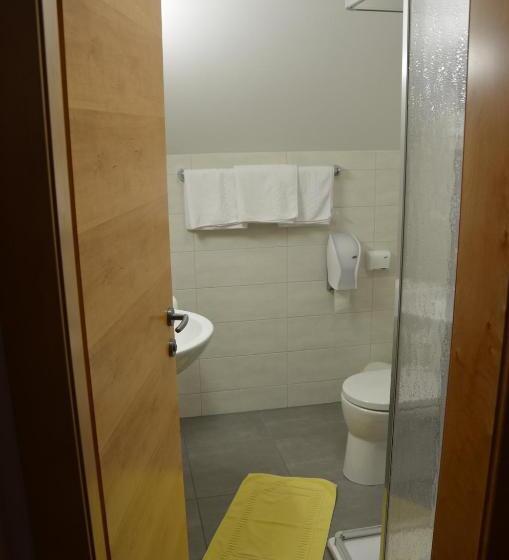 غرفة قياسية, Gasthof Pension Urzn