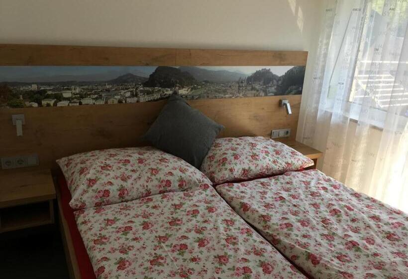 חדר סטנדרט לשלושה, Pension Nocksteinblick