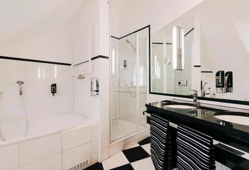 デラックススイート, Das V Evert Hotel Am Congress Centrum Würzburg