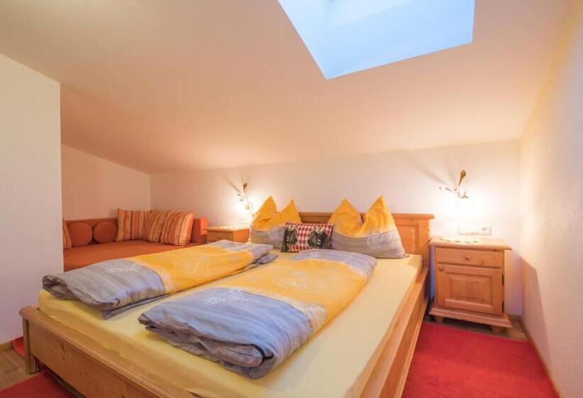 شقة غرفة نوم واحدة مزودة بشُرفة, Ganzenhubhof