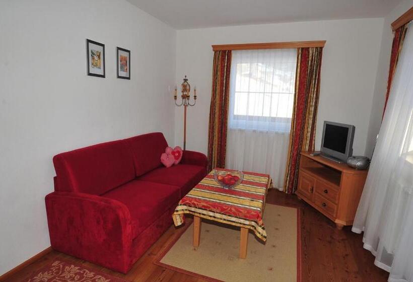 آپارتمان 1 خوابه با بالکن, Ganzenhubhof