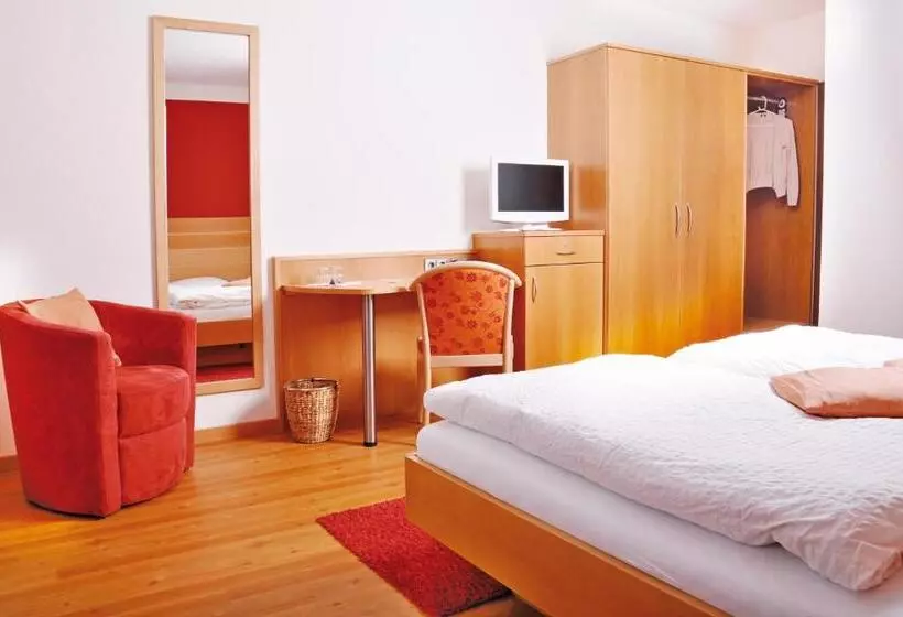Standard Yhden Hengen Huone, Gartenhotel Feldeck