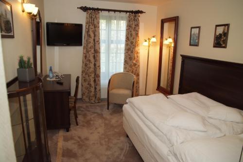 غرفة قياسية, Biały Dwór