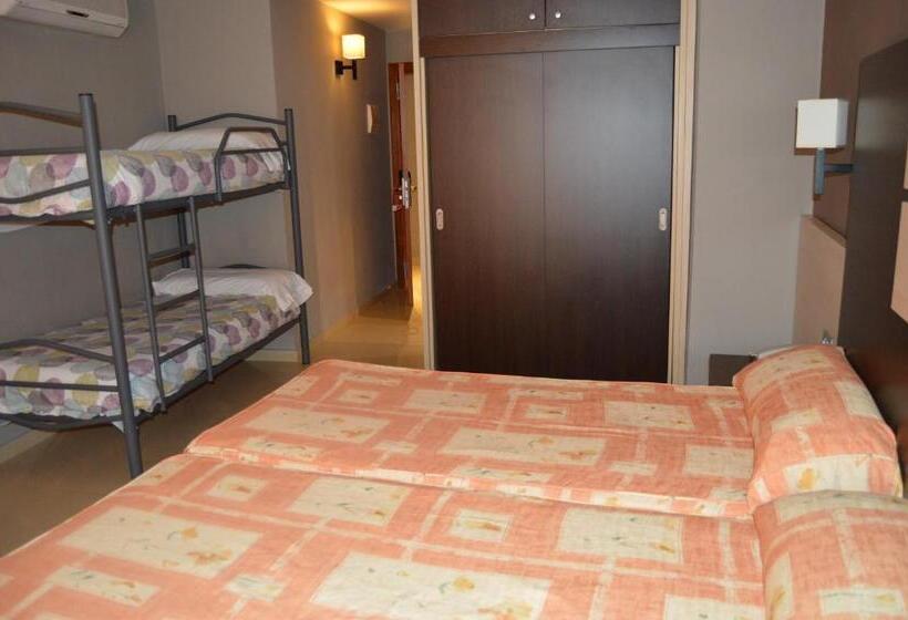 Четырехместный Номер Стандарт, Ciutadella