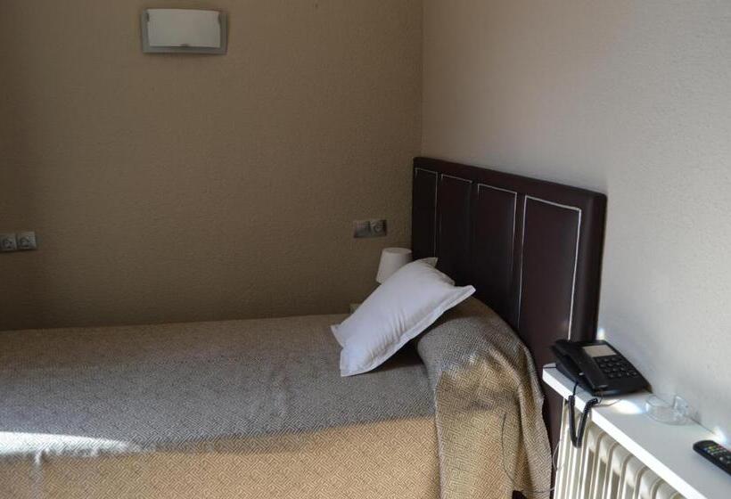 スタンダードシングルルーム, Ciutadella