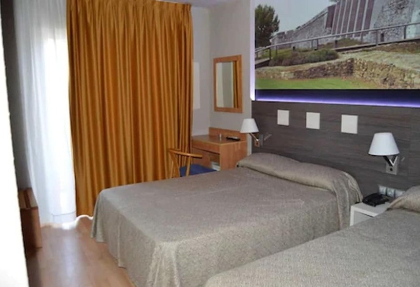 Номер Стандарт Трехместный, Ciutadella