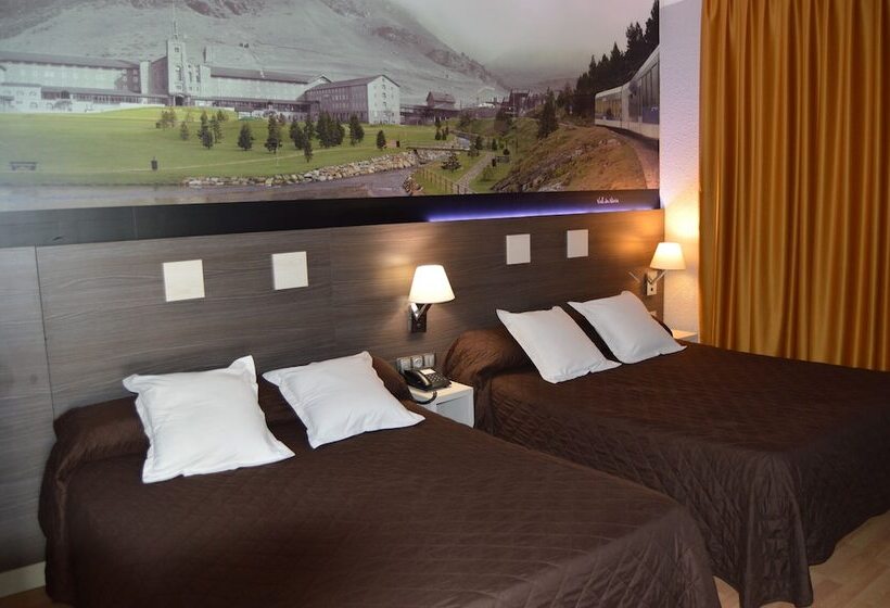 Четырехместный Номер Стандарт, Ciutadella