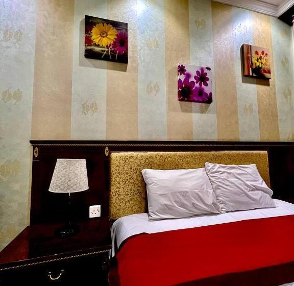 스탠다드 룸 킹사이즈 침대, Dream Palace