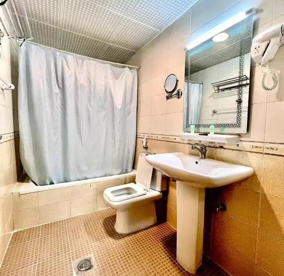 اتاق لوکس با تخت بزرگ, Dream Palace