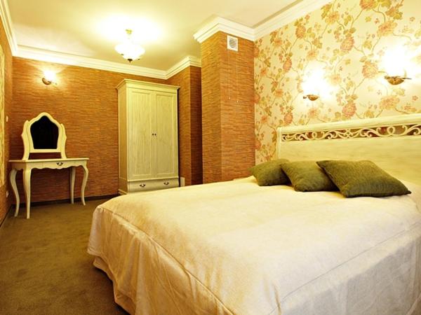 침실 2개 아파트, Fajkier