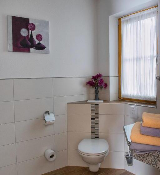 غرفة قياسية فردية, Garni Hopfengold