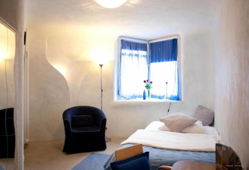 스탠다드 싱글 룸, Georg