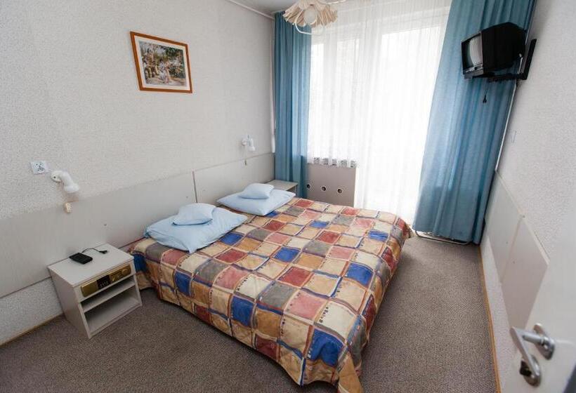 חדר סטנדרט לארבעה, Geovita Dąbki