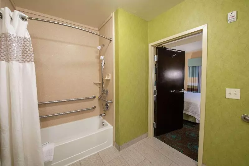 キングサイドベッドのスタンダードワンルーム, Hampton Inn & Suites Salt Lake City/farmington