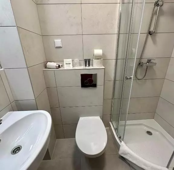 Standard Yhden Hengen Huone Parveke, Jantar Medical Spa