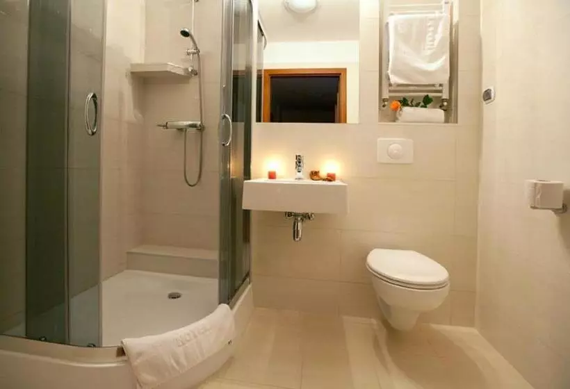 Standard-studio Parveke, Jantar Medical Spa