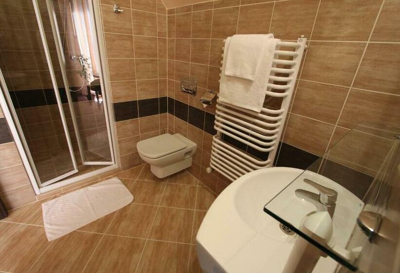 Номер Стандарт, Na Rogatce