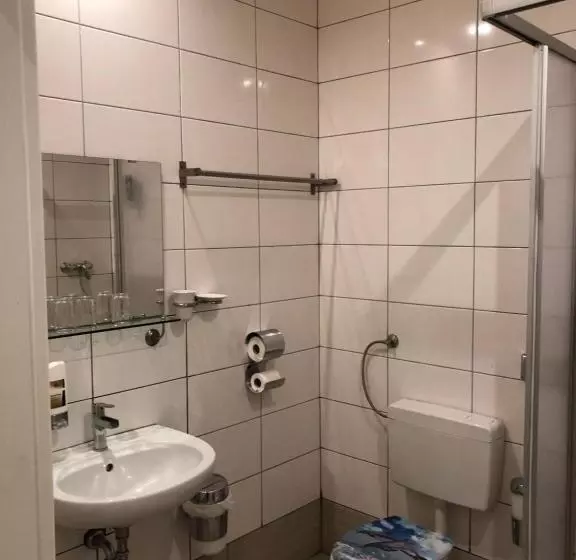 Quarto Familiar, Poseidon