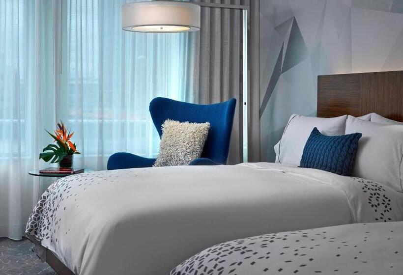 غرفة قياسية, Renaissance Edmonton Airport