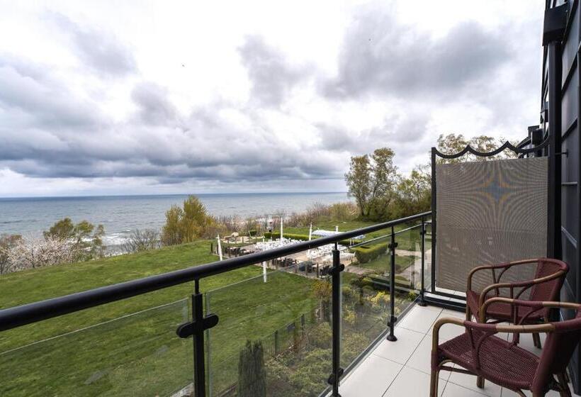 اتاق استاندارد با چشم‌انداز دریا, Restauracja Faleza