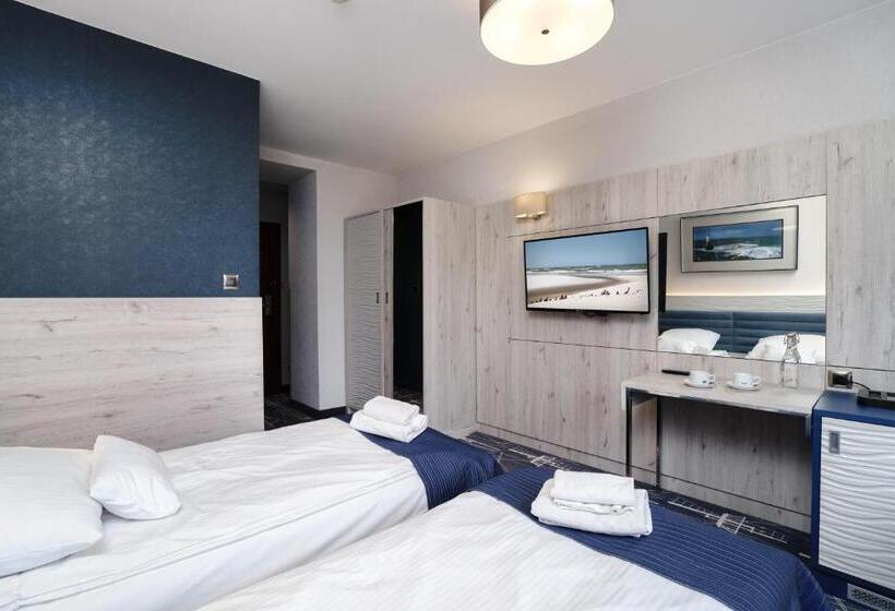 اتاق استاندارد, Restauracja Faleza