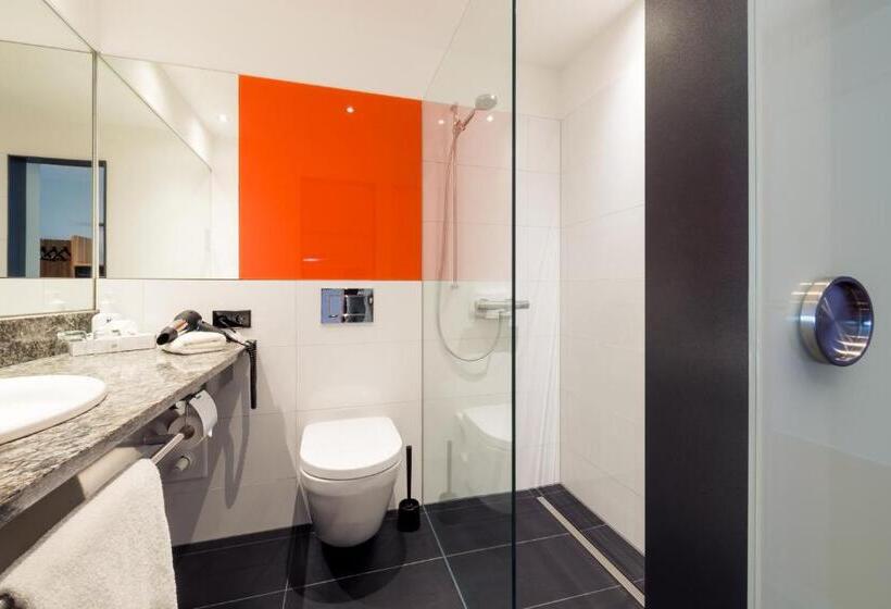 غرفة بيزنس, Rommel