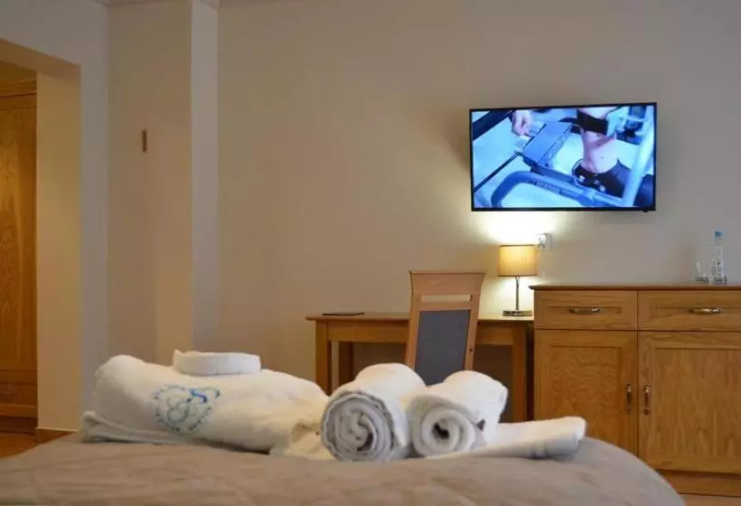 اتاق استاندارد یک نفره, Solanki Medical Spa
