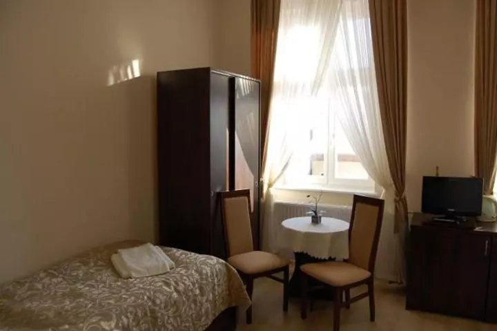 اتاق استاندارد یک نفره, Solanki Medical Spa