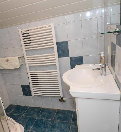 آپارتمان سوپریور 1 خوابه, Tinódi Fogadó