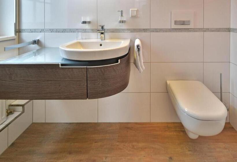 豪华房间, Zur Goldenen Sonne