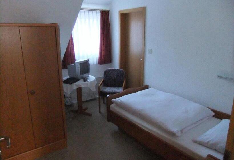 스탠다드 트리플 룸, Gasthof Rotes Roß