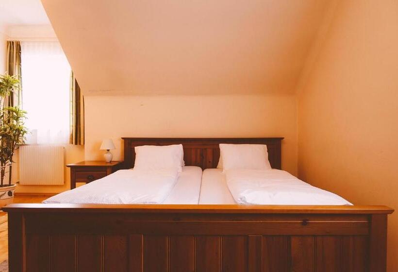 شقة غرفتين, Schüdlbauer´s Hotel Restaurant Bar