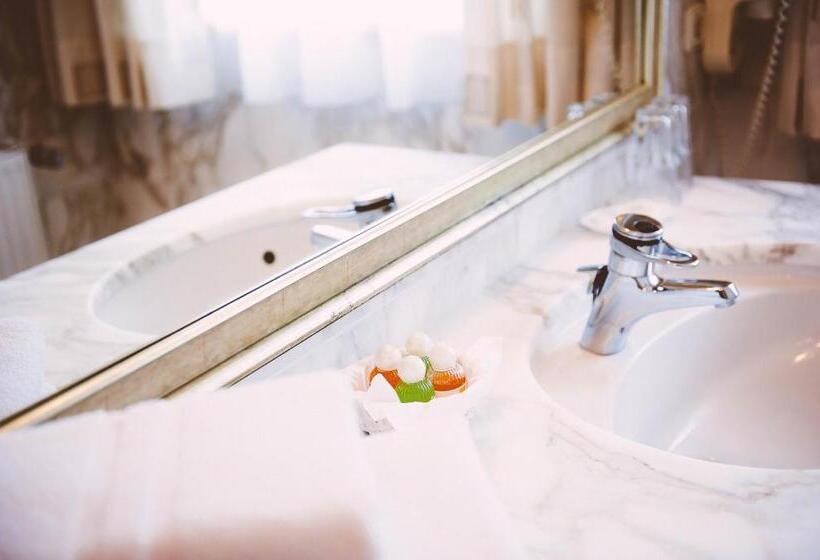 شقة غرفتين, Schüdlbauer´s Hotel Restaurant Bar