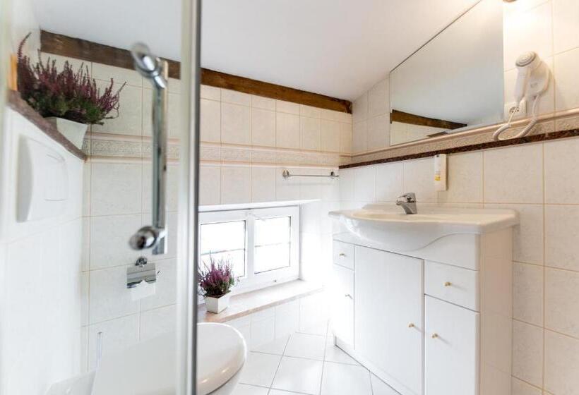 اتاق اکونومی, Villa Red By Columbus Ustka