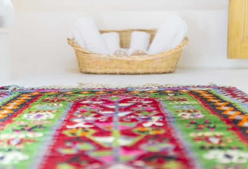 غرفة ديلوكس, Bo Alacati