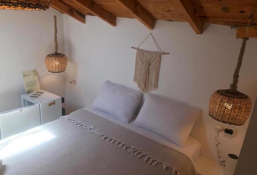 غرفة قياسية, Bo Alacati