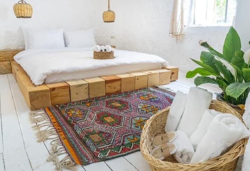 غرفة ديلوكس, Bo Alacati