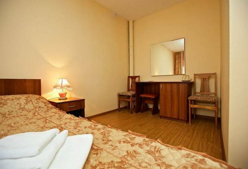 Семейный Номер, Pansionat Polyarnie Zori