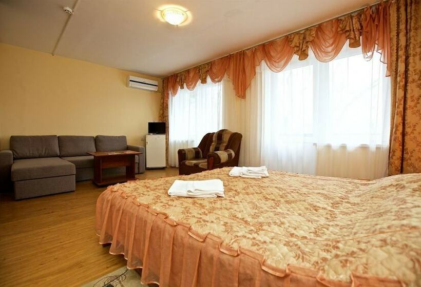 Семейный Номер, Pansionat Polyarnie Zori