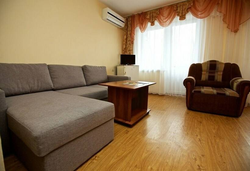 Семейный Номер, Pansionat Polyarnie Zori