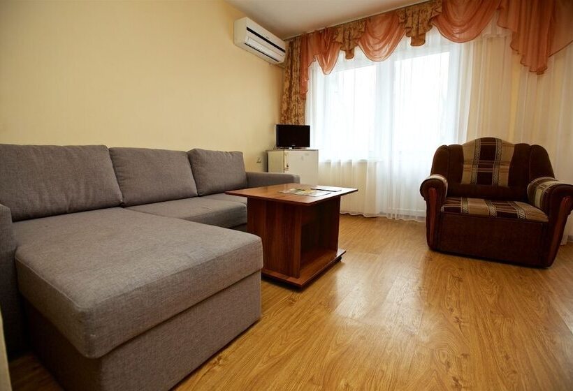 Семейный Номер, Pansionat Polyarnie Zori