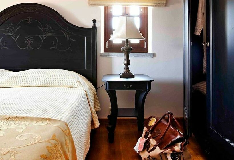 Люкс Повышенной Комфортности, Petritis Guesthouse