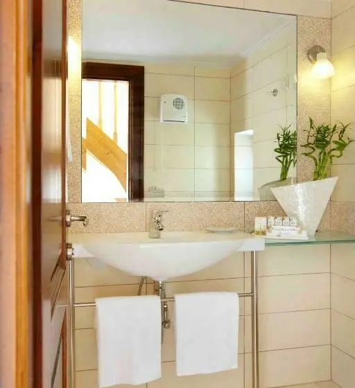 デラックススイート, Petritis Guesthouse